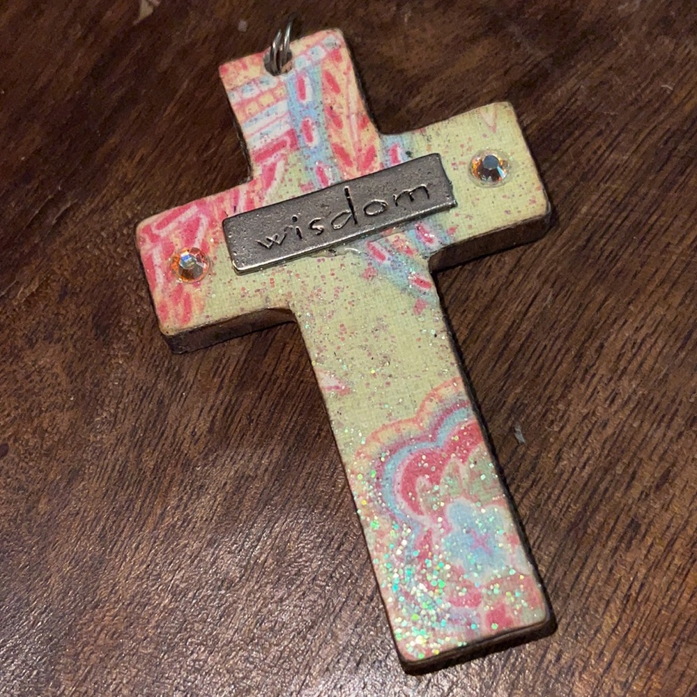 Artisan Hand Painted Boho Wood & Crystal Wisdom Cross Pendant - Picture 1 of 3